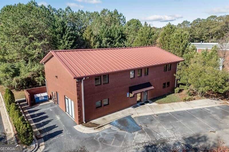 Listing photo 6