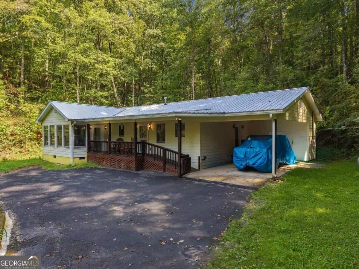 250 Mccollum RD 1R #1R, Ellijay, GA 30540