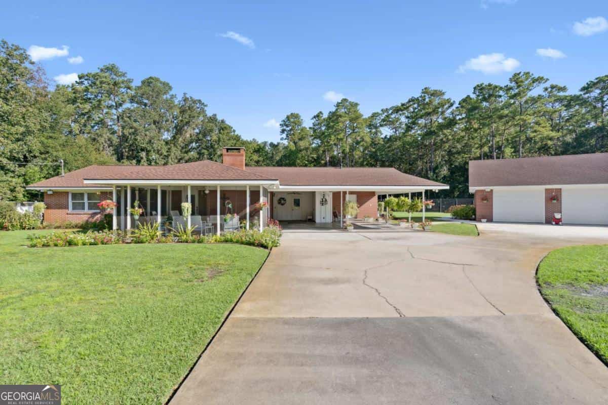 435 Chapel Crossing RD, Brunswick, GA 31525