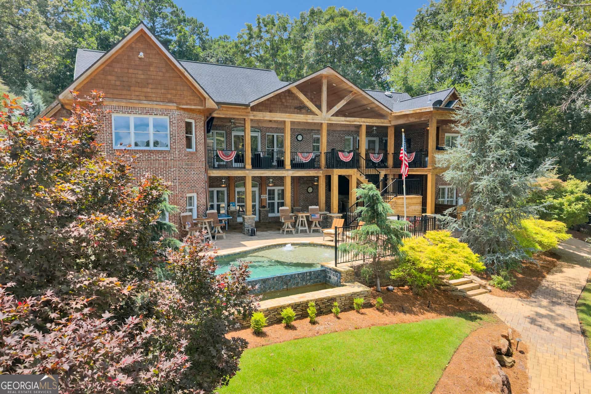 139 Lake Pines CIR, Jackson, GA 30233