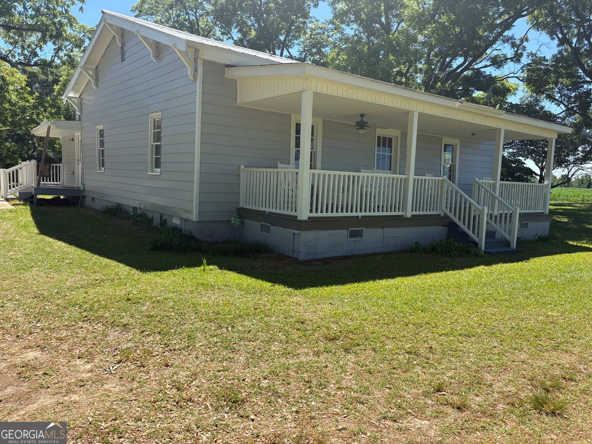 Listing photo 6