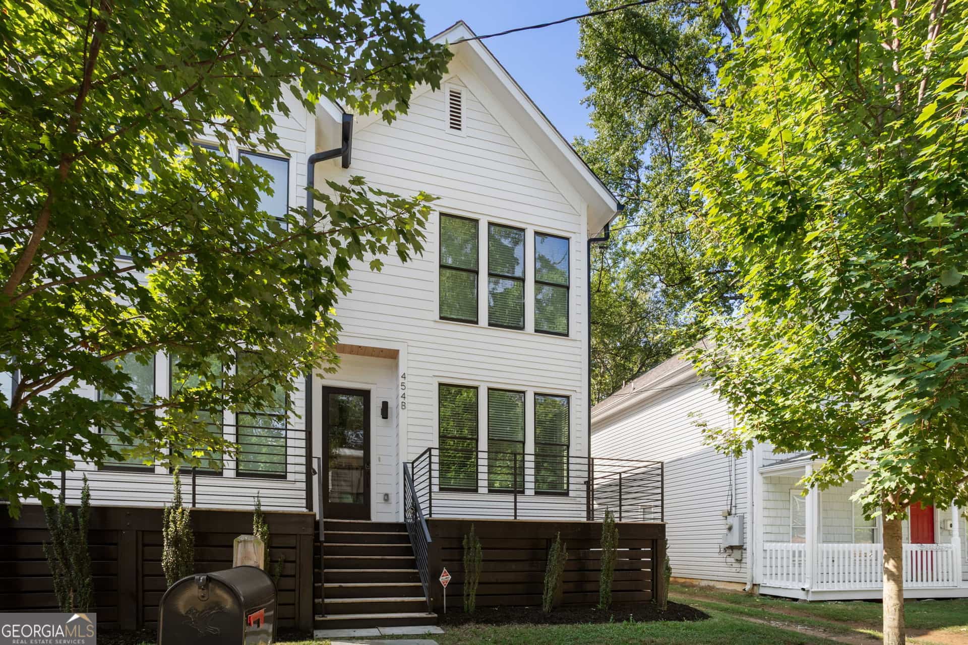 Listing photo 4