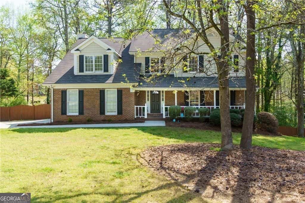 2072 Perrin DR, Lawrenceville, GA 30043
