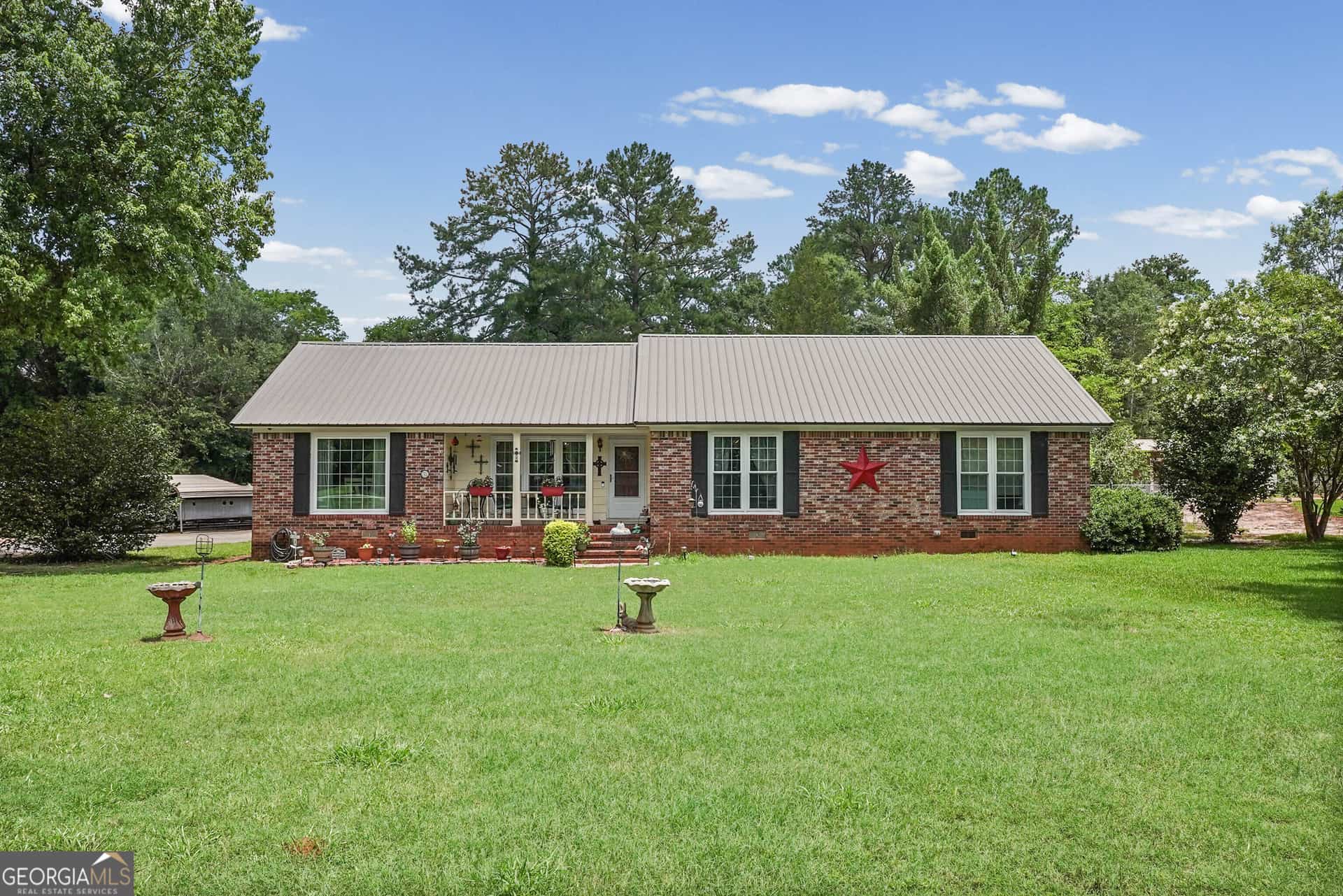 3511 W Surrey RD, Albany, GA 31721
