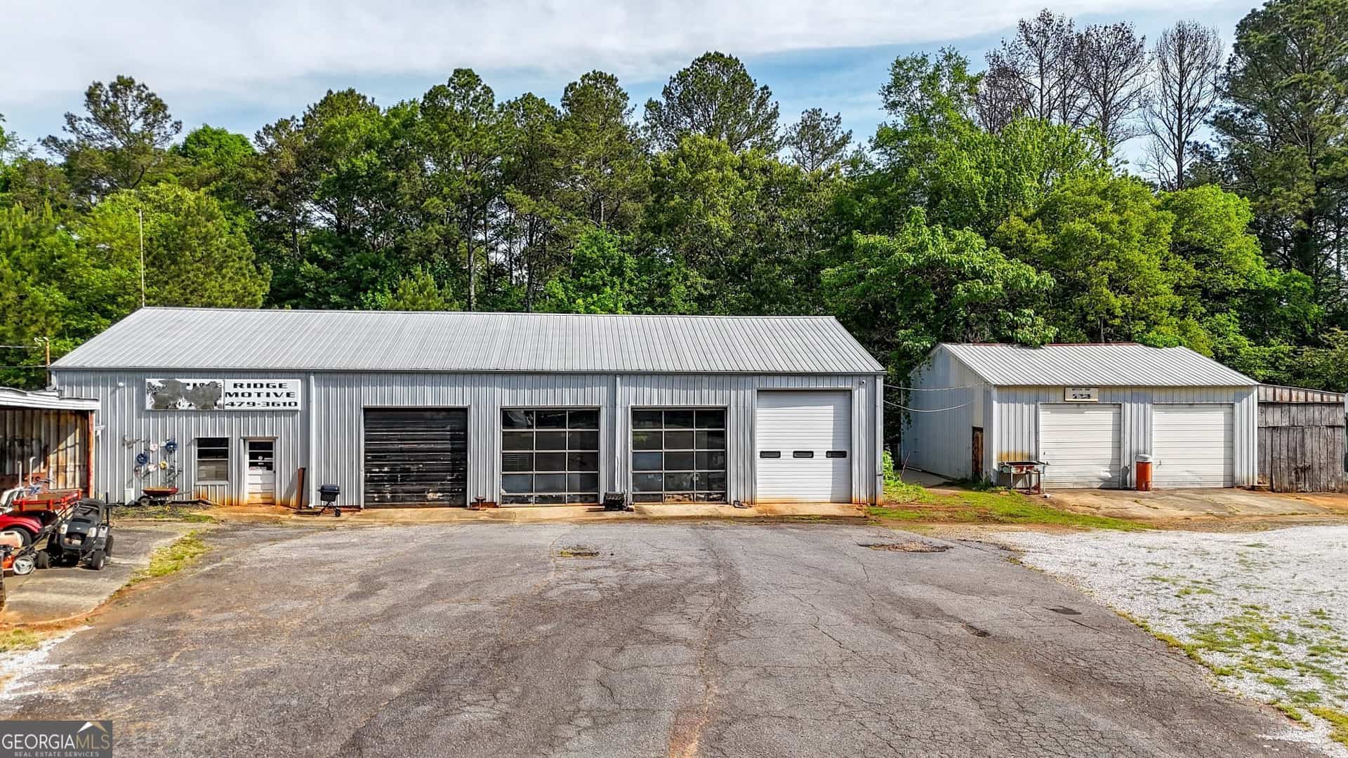 Listing photo 4