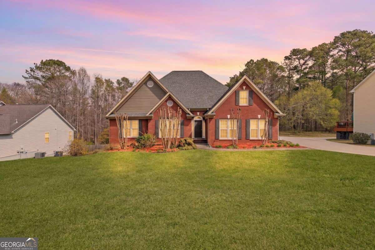 825 Harbor Bay DR, Lawrenceville, GA 30045