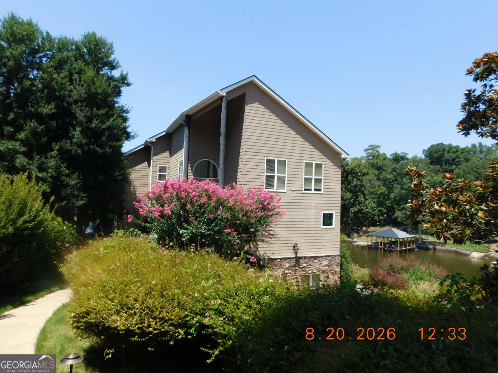Listing photo 6