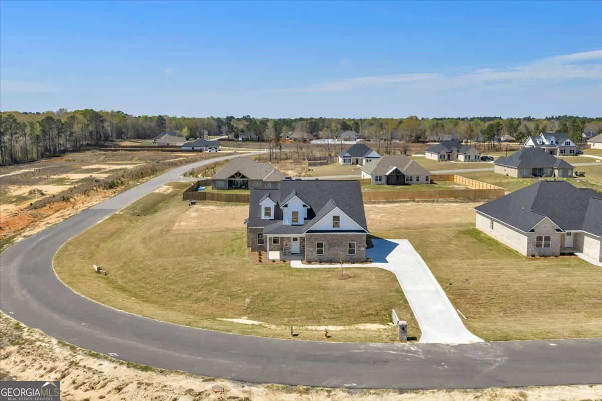 426 Burlington DR, Lizella, GA 31052