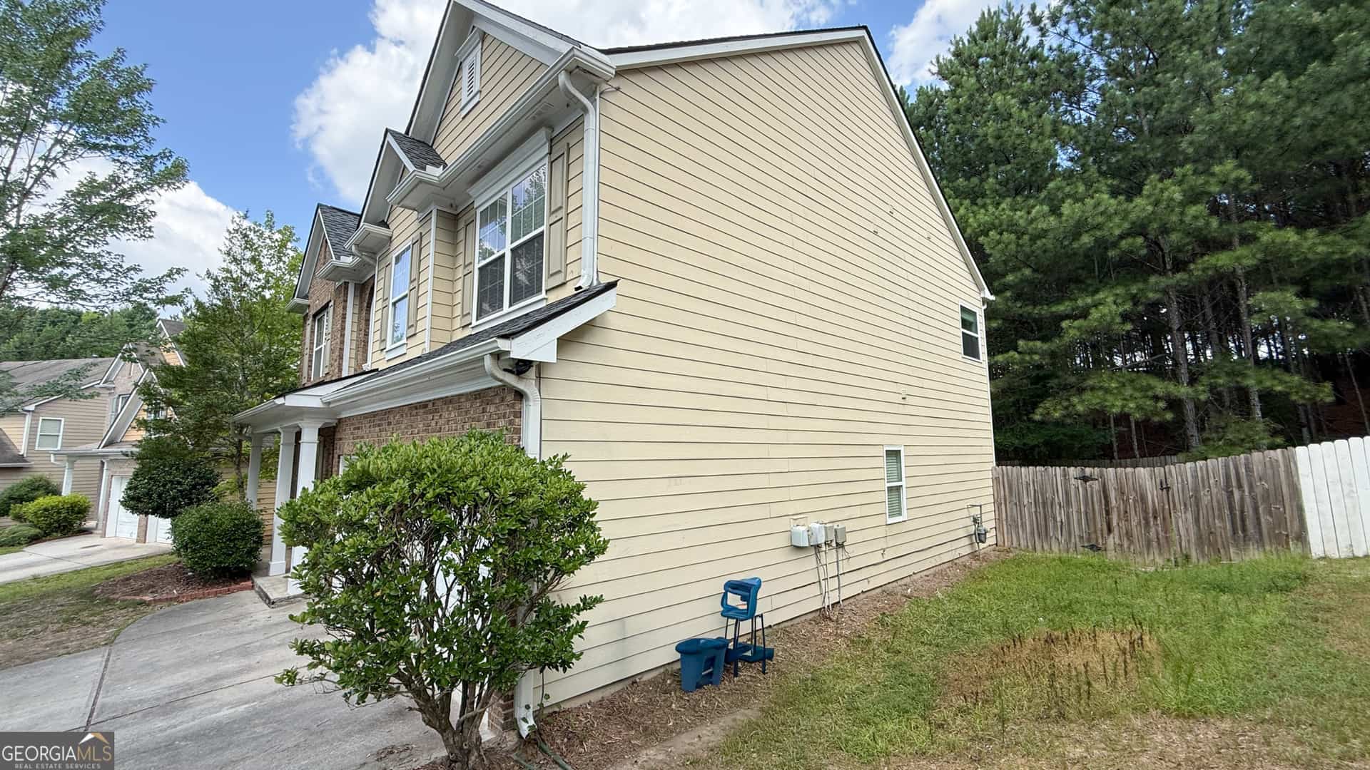Listing photo 3