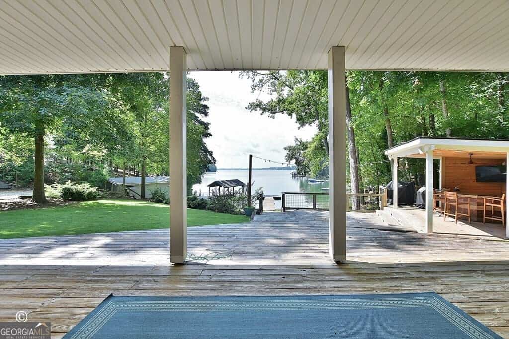 Listing photo 6
