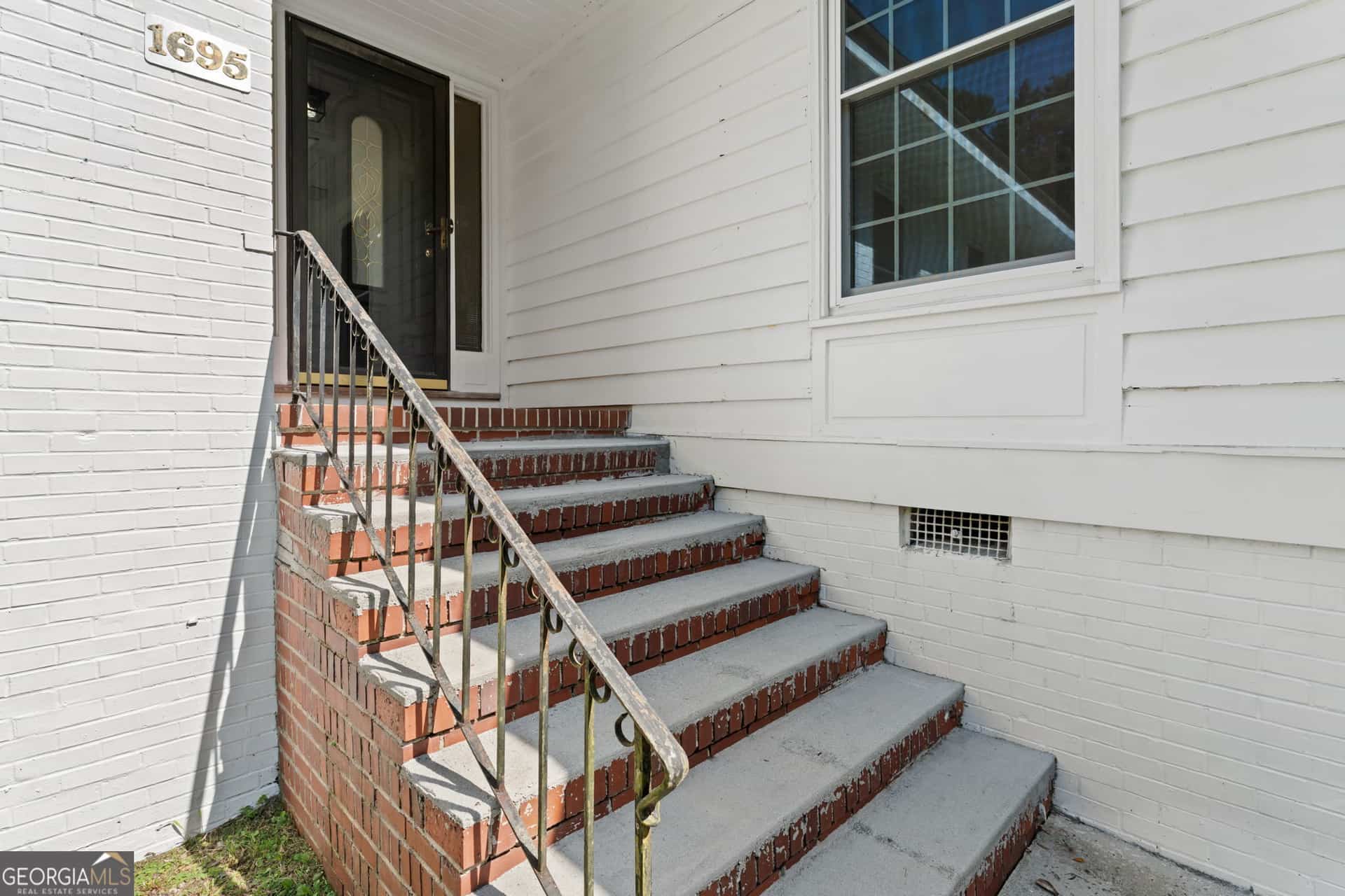 Listing photo 6