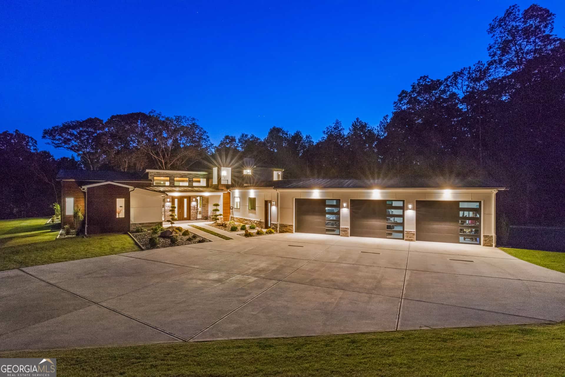 159 Sims RD, Tyrone, GA 30290