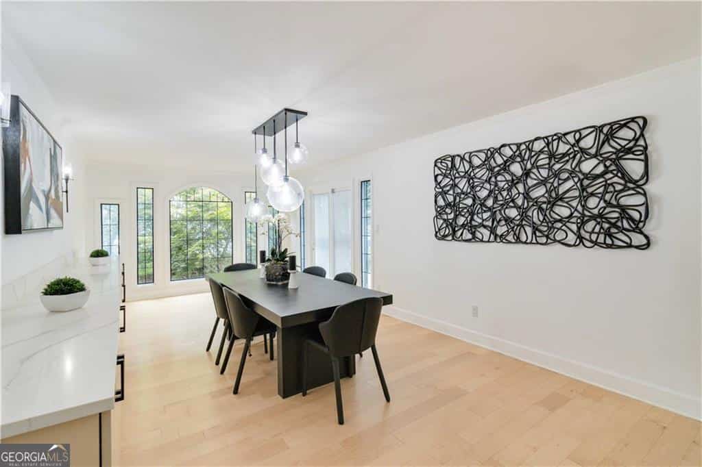 Listing photo 6