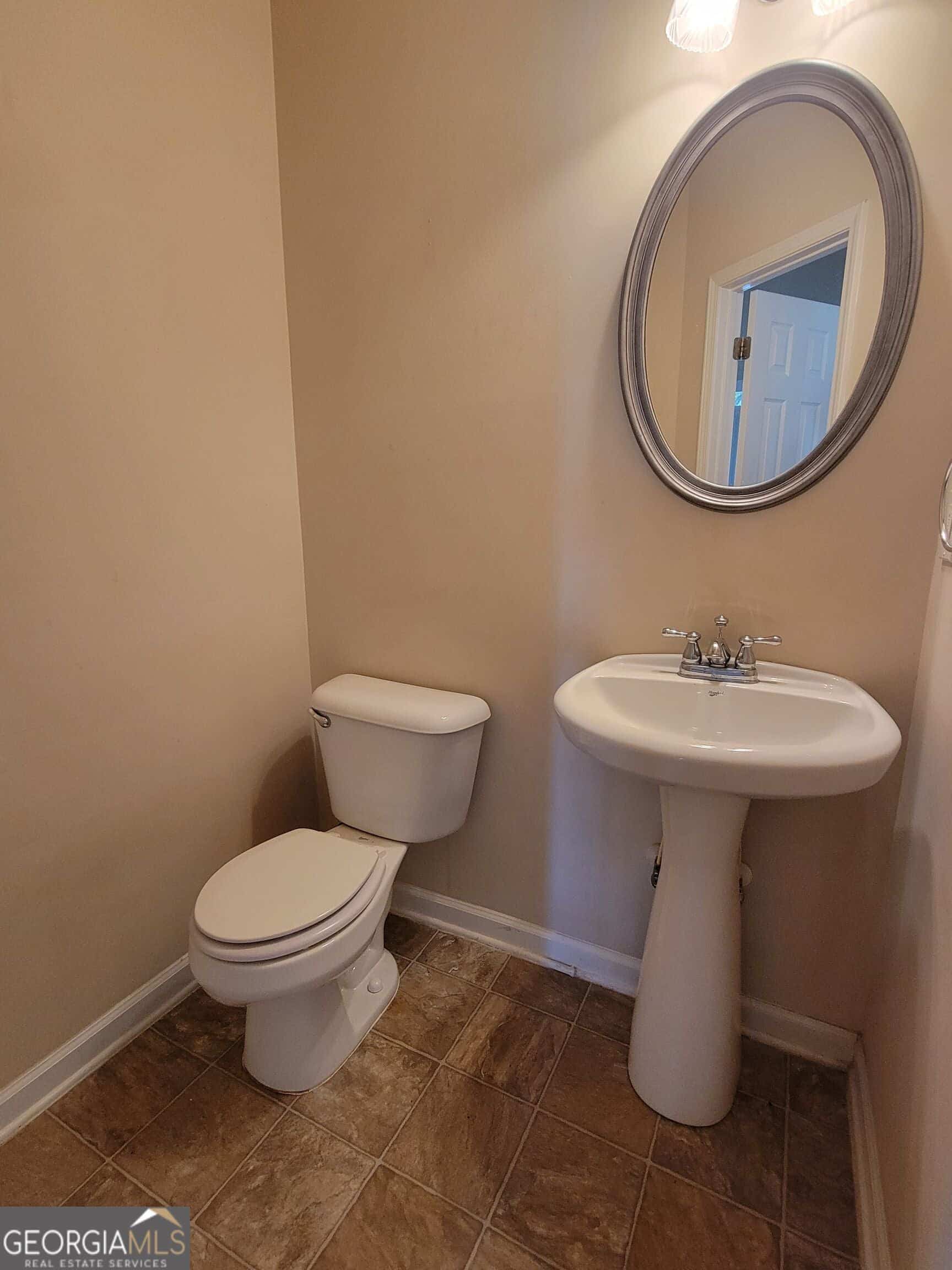 Listing photo 6