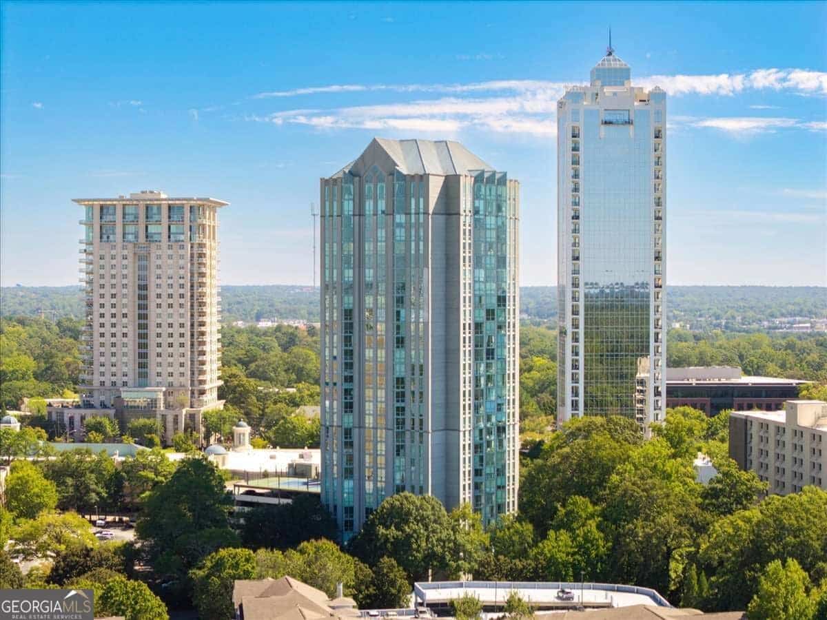 2870 Pharr Court South NW 205 #205, Atlanta, GA 30305