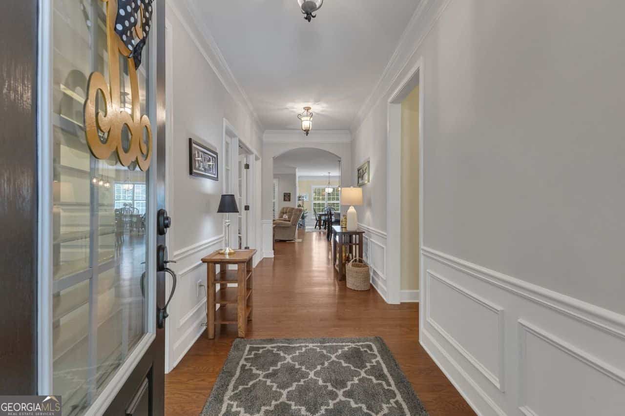 Listing photo 6
