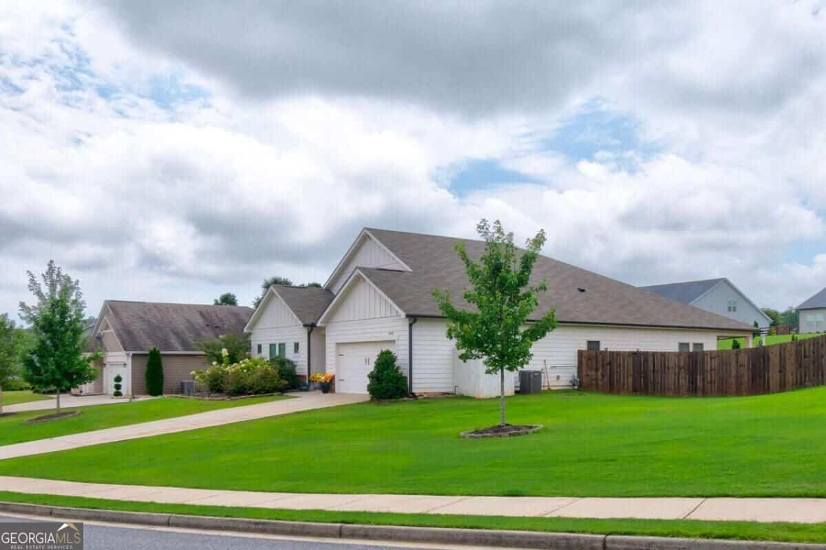 6545 TrailwayTrce TRCE, Cumming, GA 30041