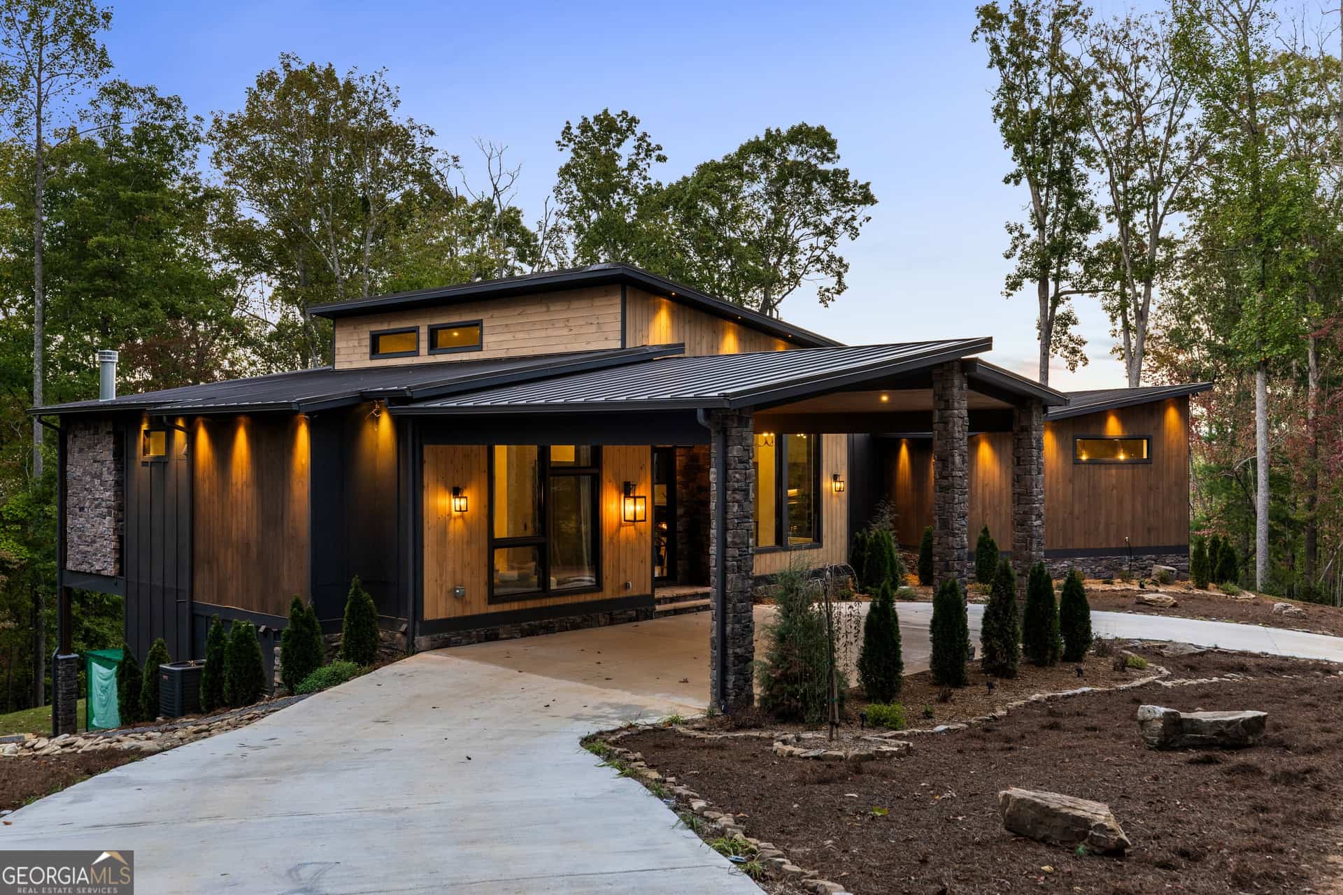 103 Dry Branch RD, Blue Ridge, GA 30513