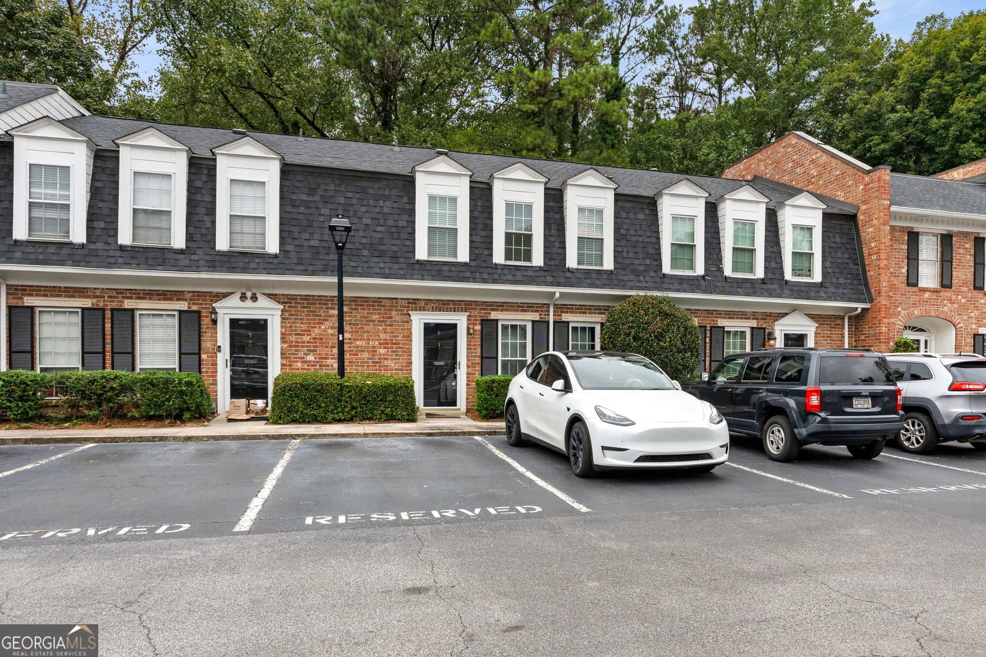 6 Valley Forge PL NW, Atlanta, GA 30318