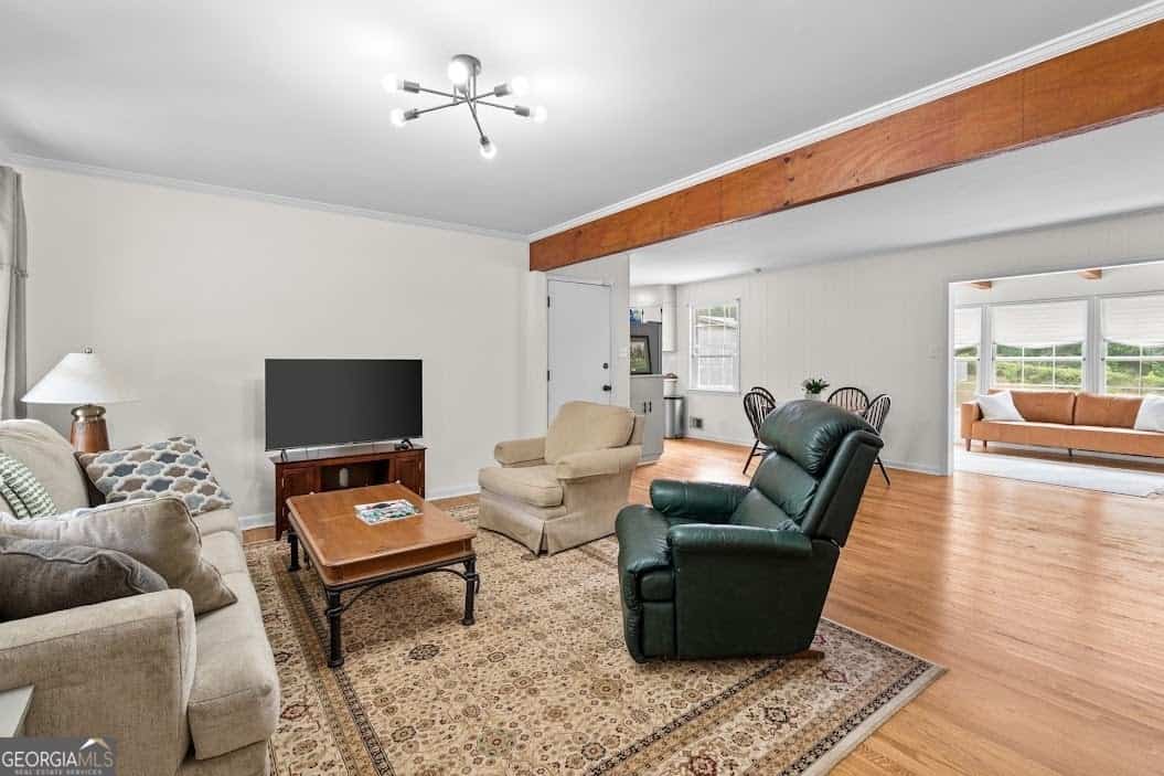 Listing photo 6
