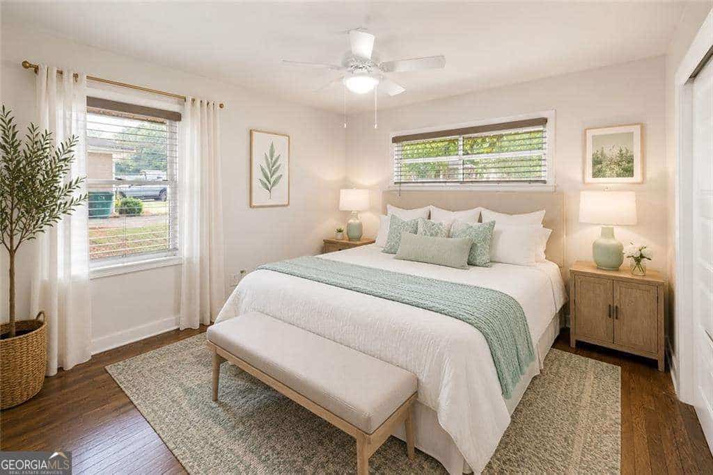 Listing photo 6
