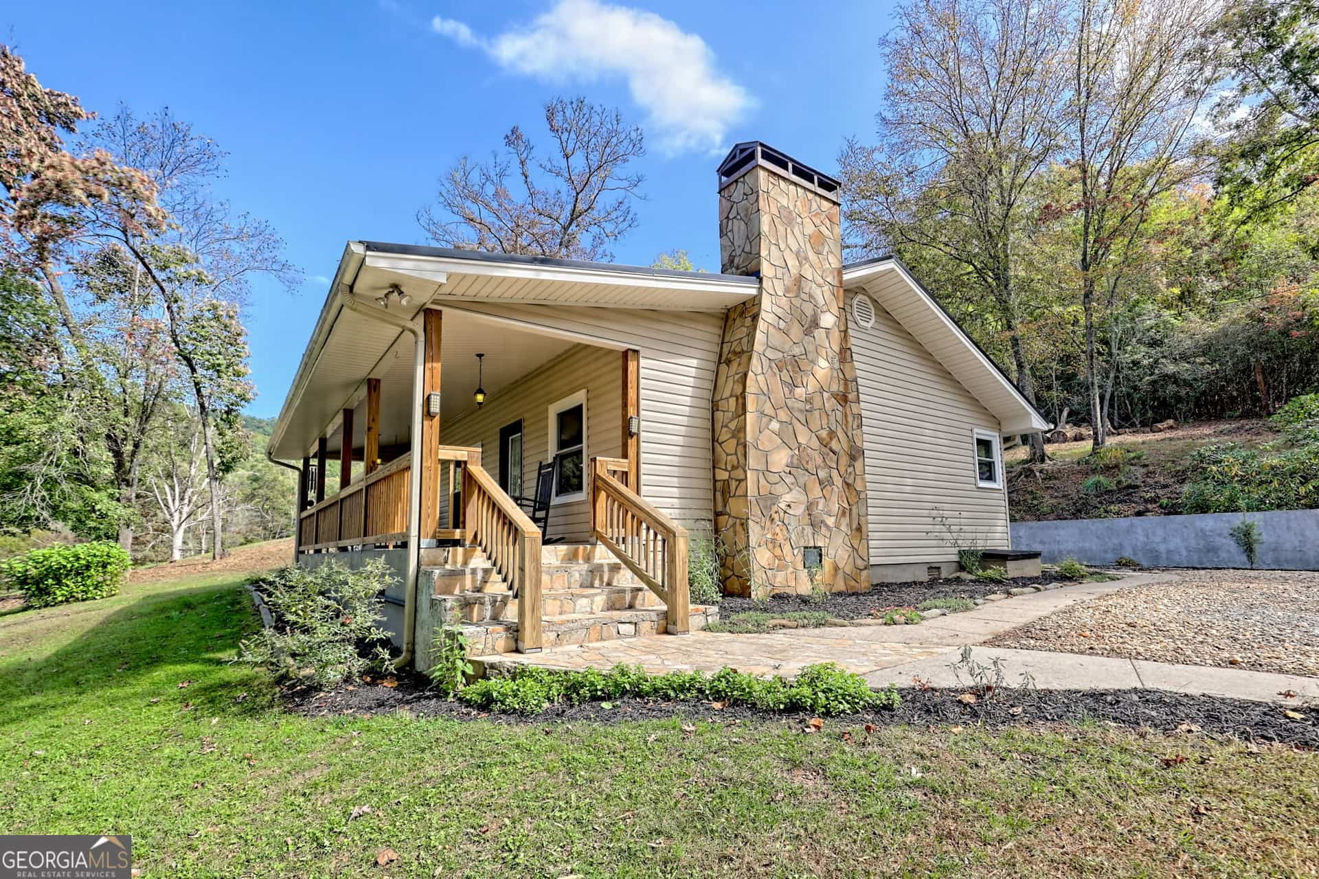 Listing photo 6