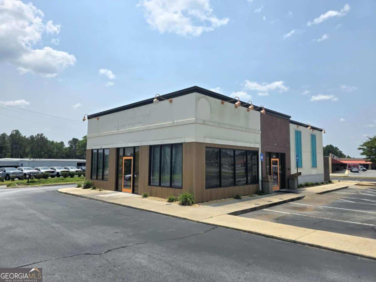 1013 N 19 HWY, Thomaston, GA 30286
