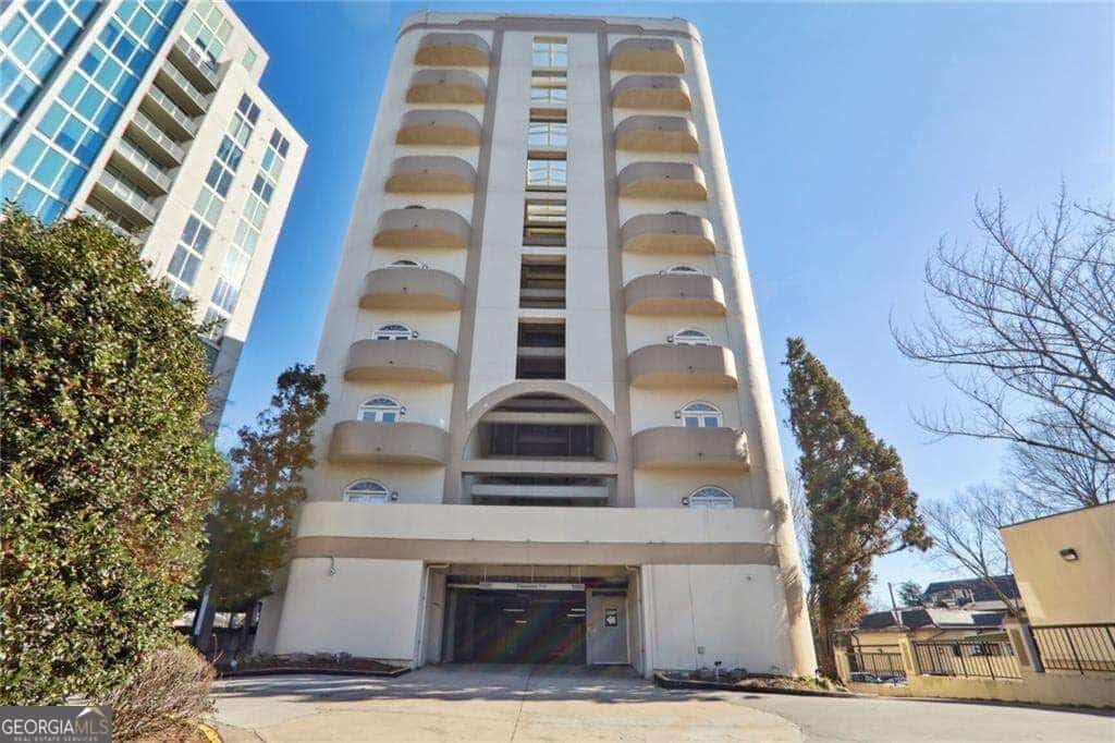 2161 Peachtree RD NE 605 #605, Atlanta, GA 30309