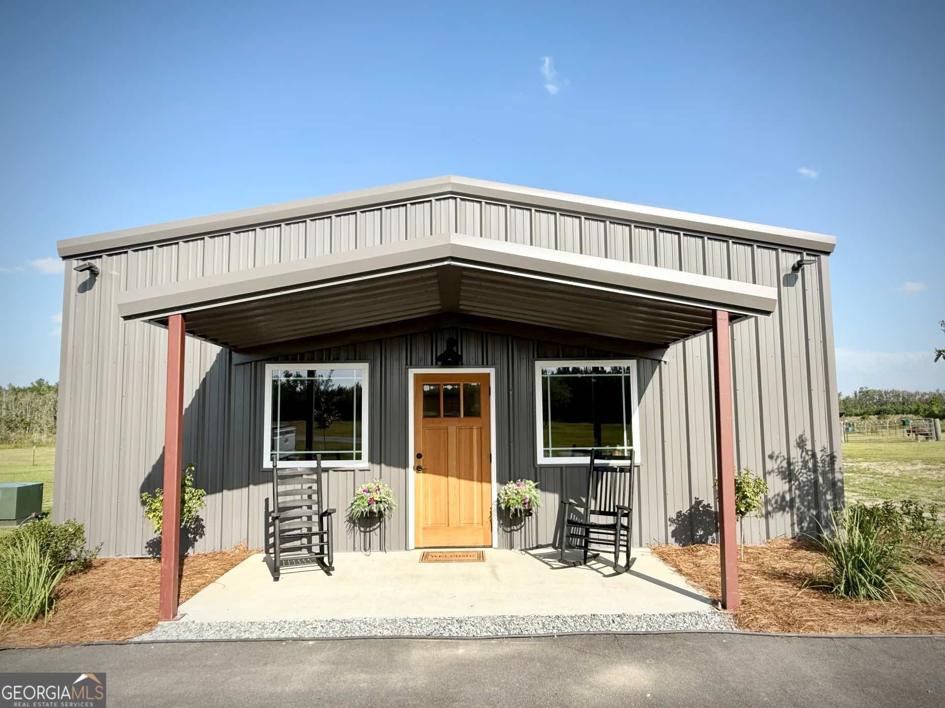 Listing photo 6