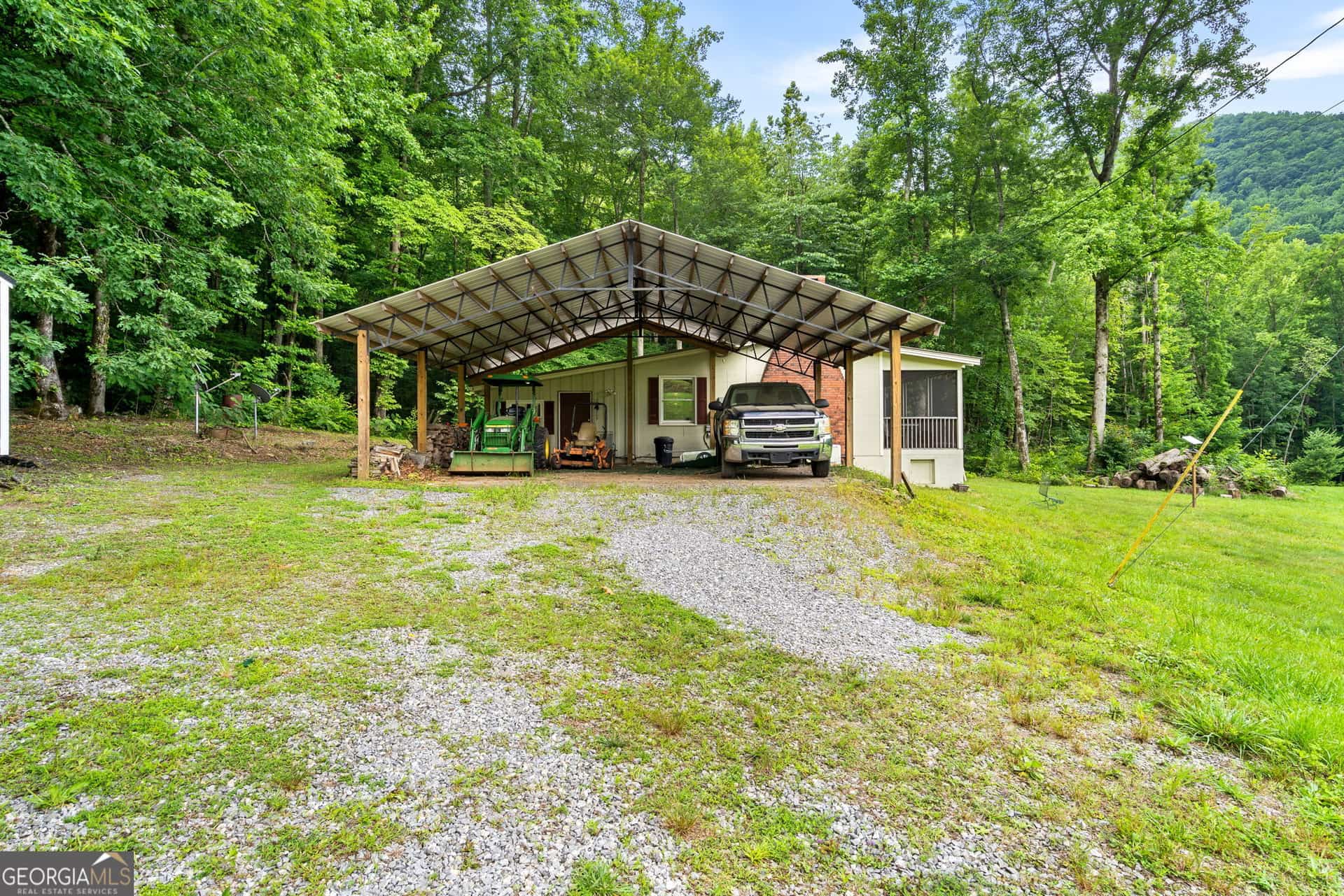 Listing photo 6