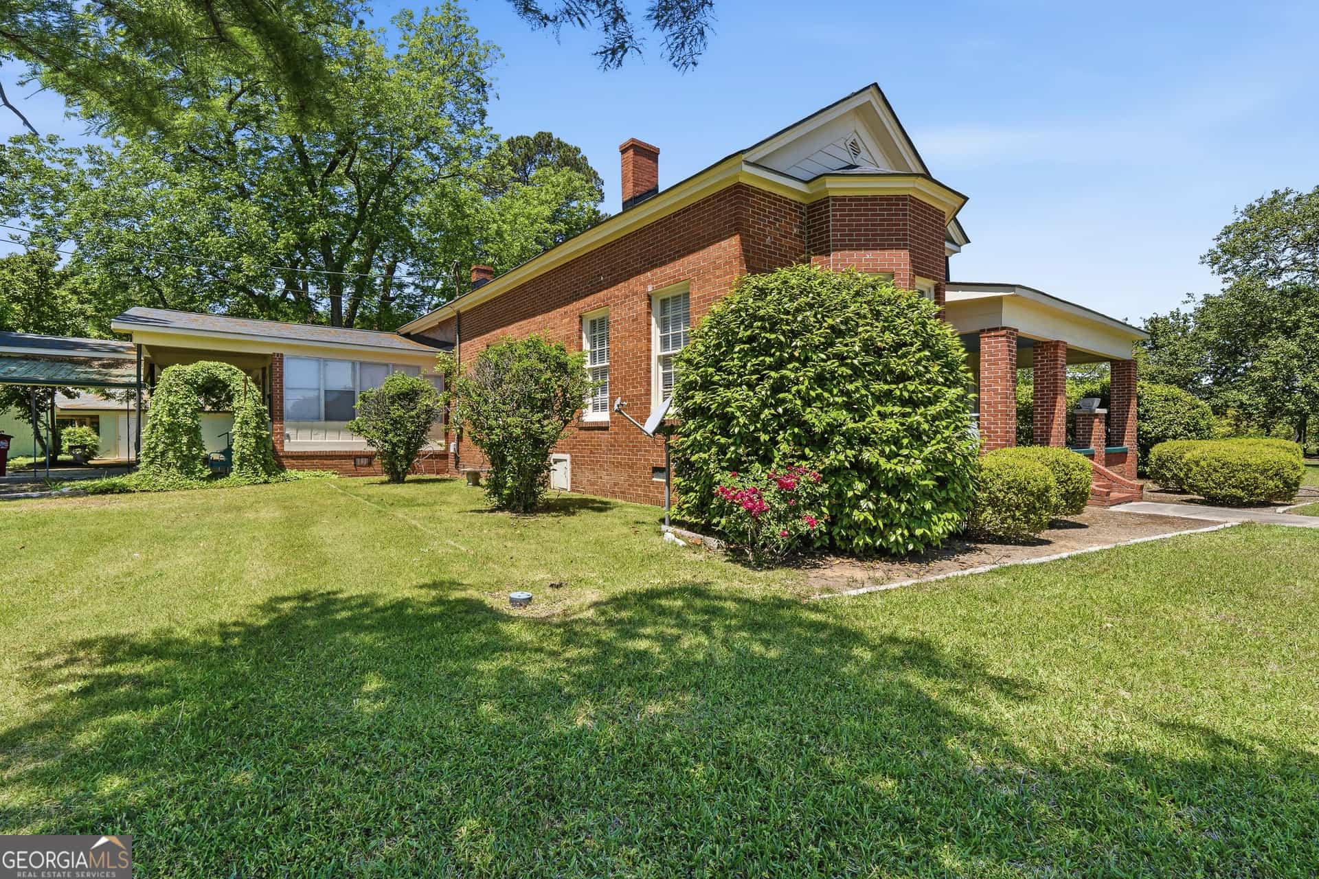 Listing photo 4
