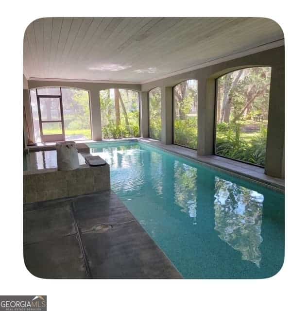 Listing photo 6