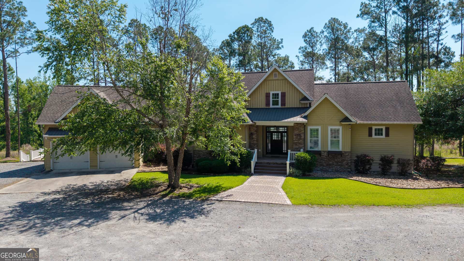 300 Hammond Powell RD, Hazlehurst, GA 31539