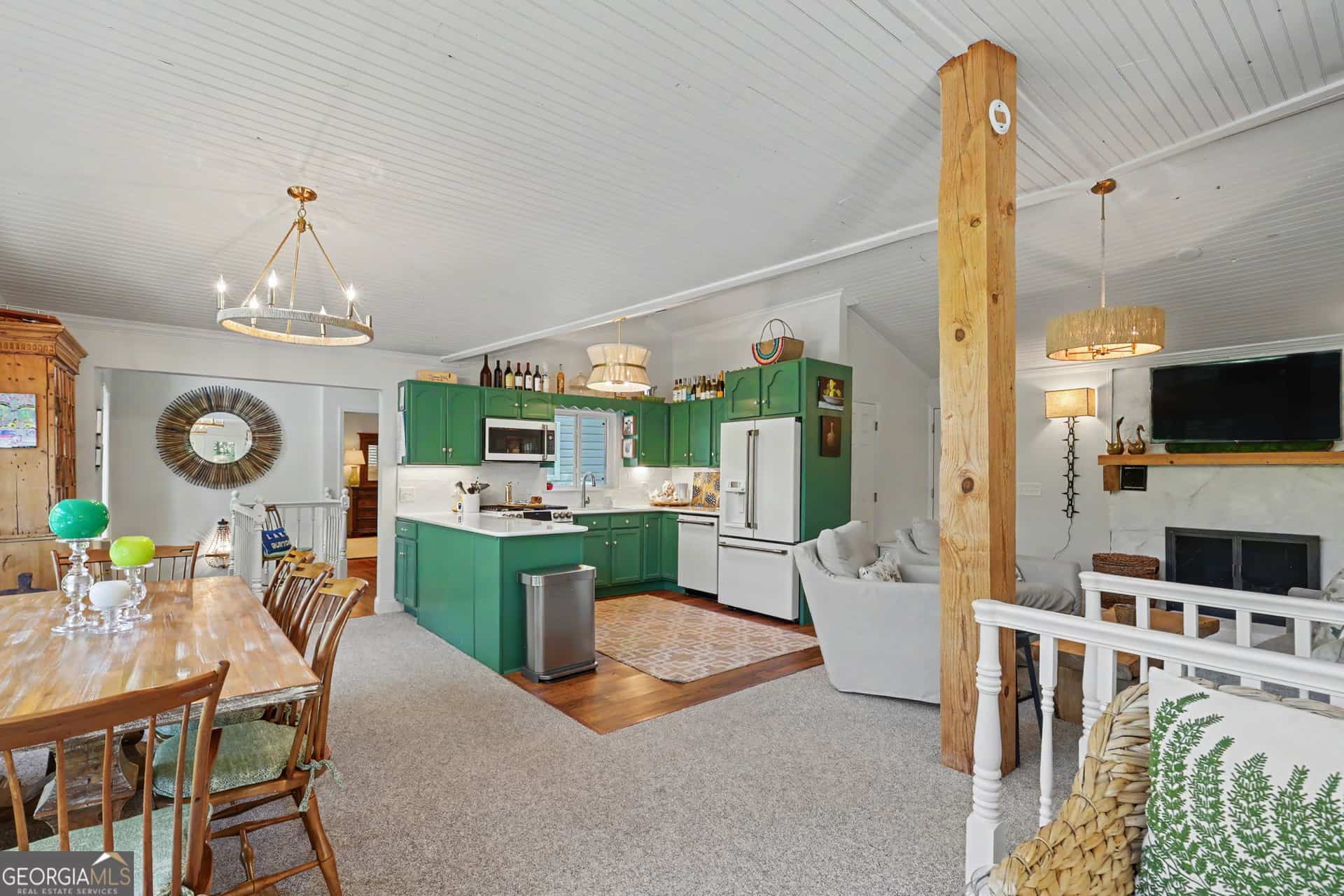 Listing photo 6