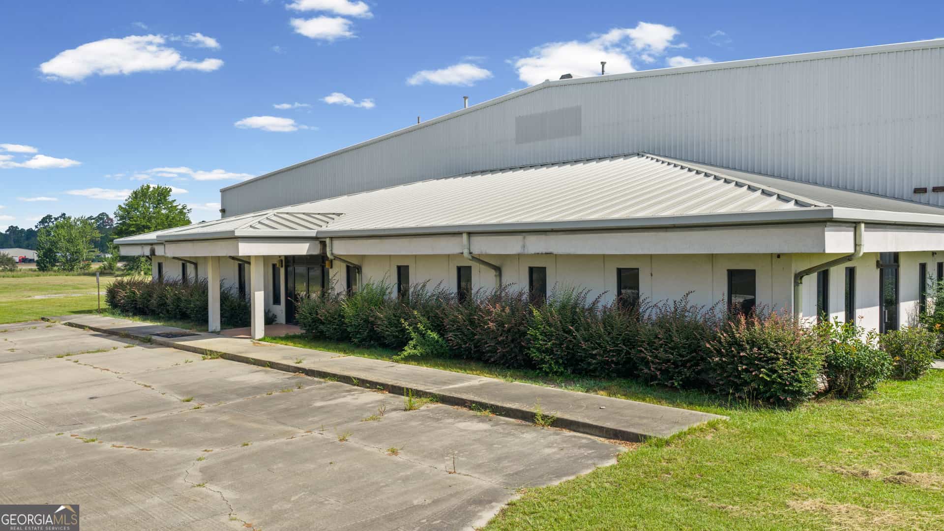Listing photo 6