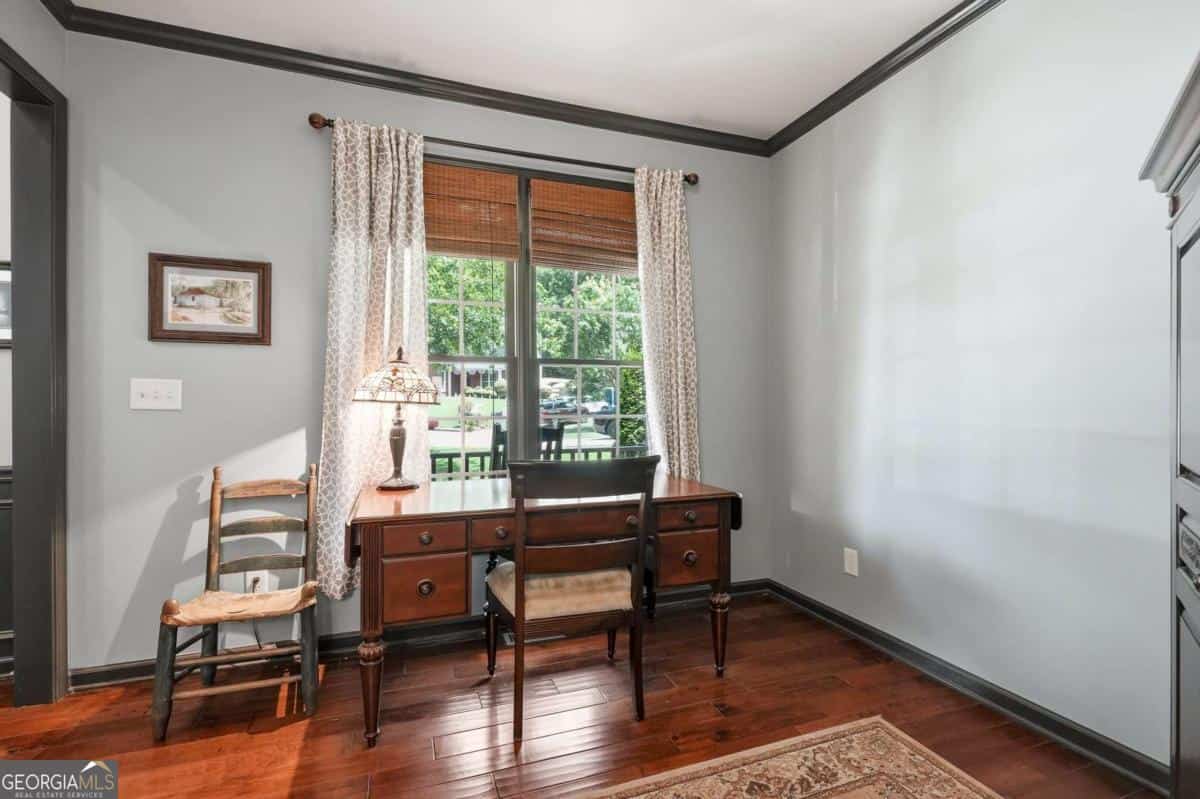 Listing photo 6