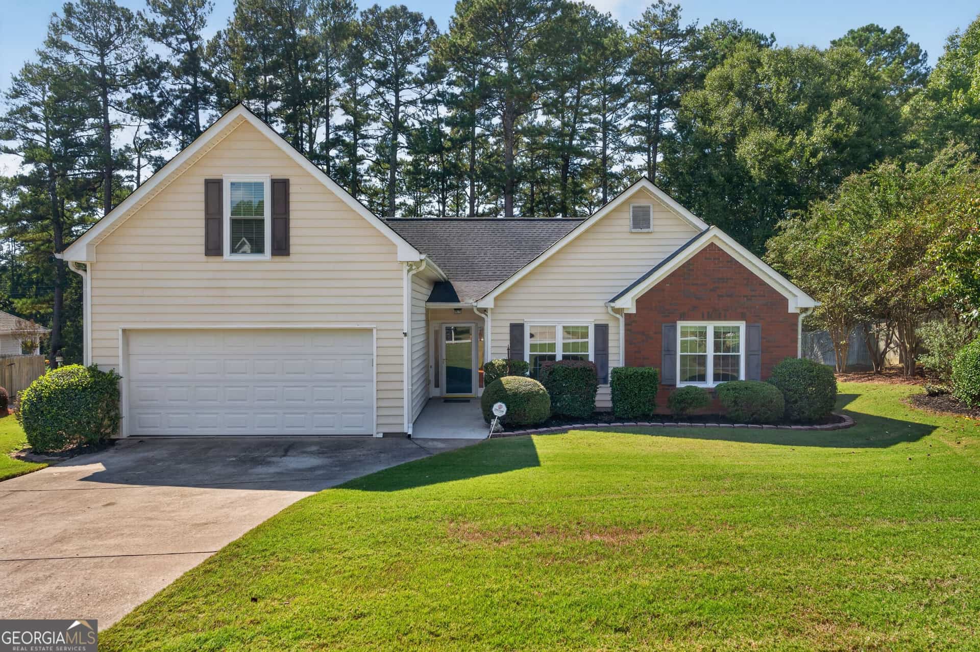 1855 Snow Hill CT, Lawrenceville, GA 30045
