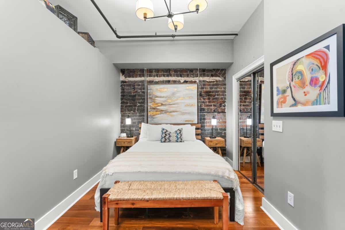 Listing photo 6