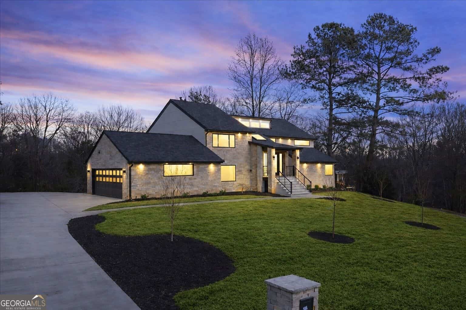 250 Bruton WAY, Atlanta, GA 30342