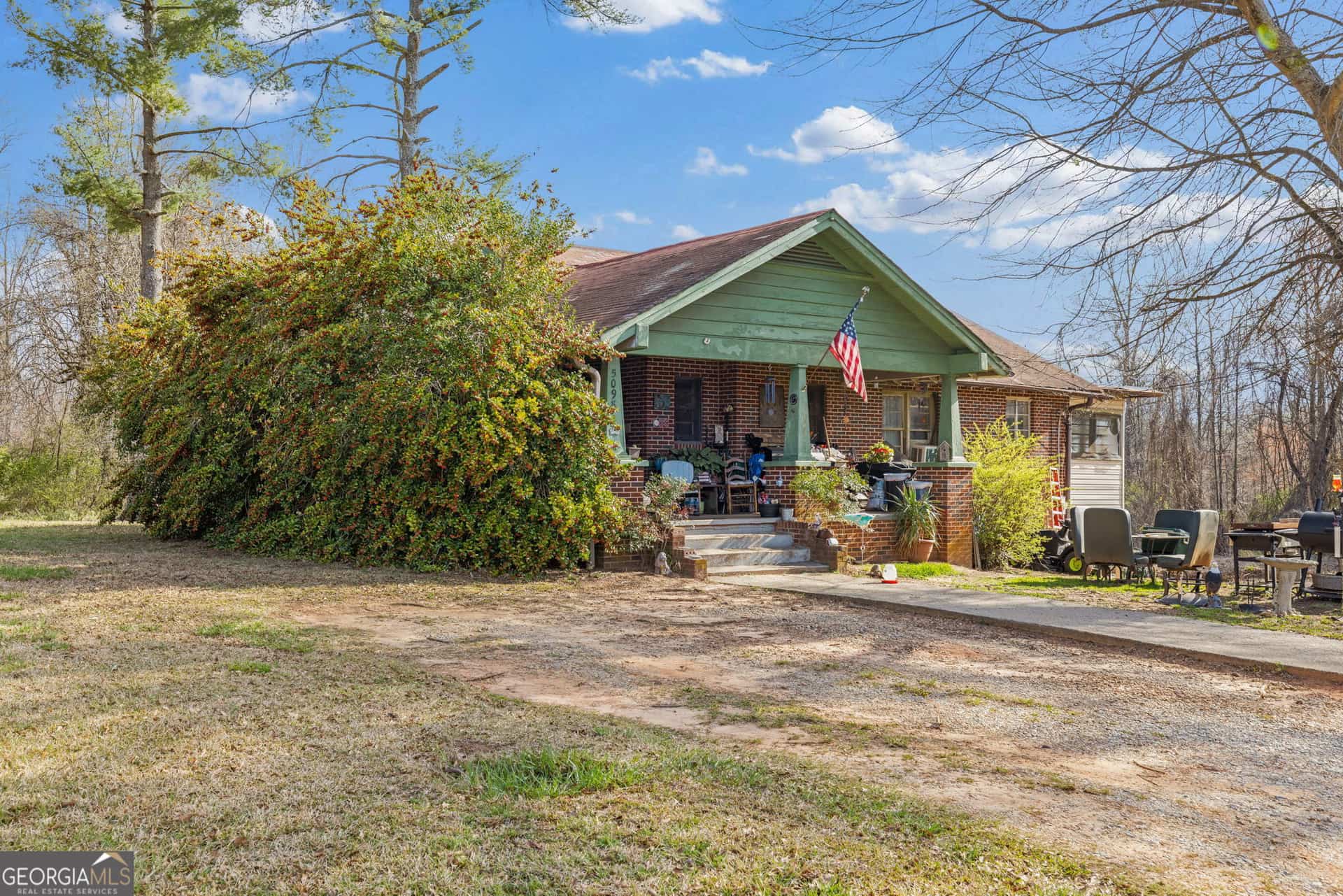Listing photo 4