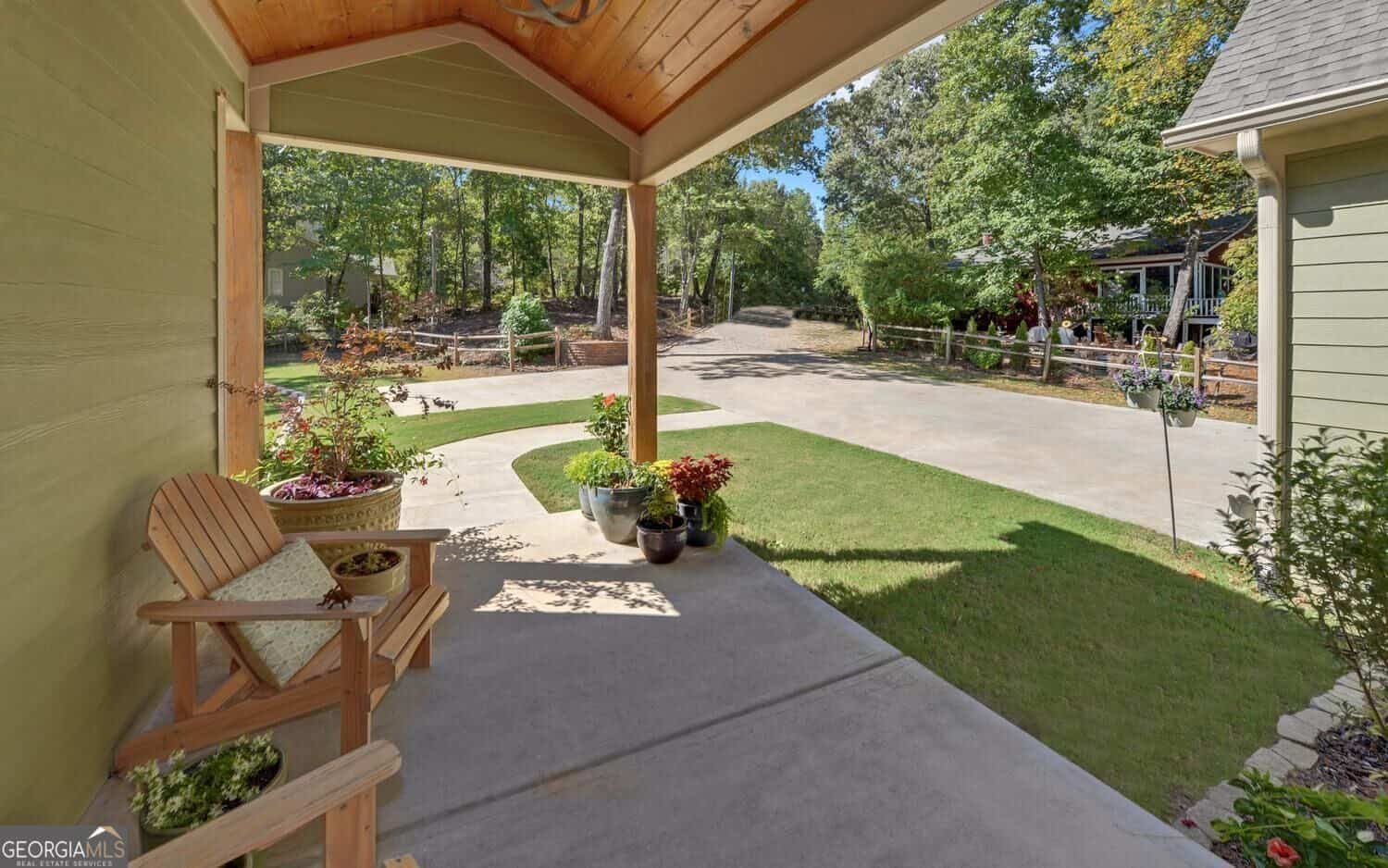 Listing photo 4