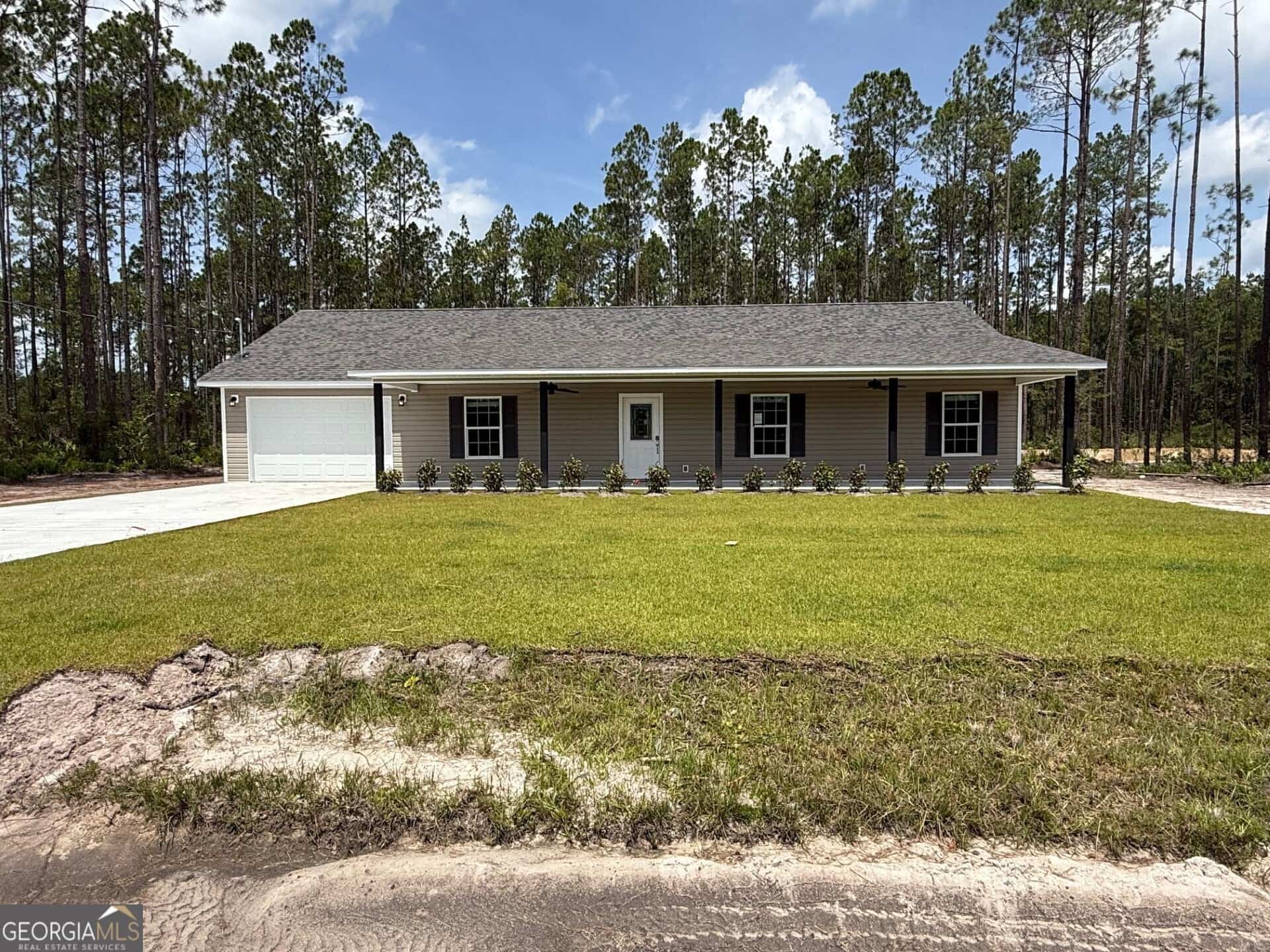 5487 Old Waynesville RD, Waynesville, GA 31566