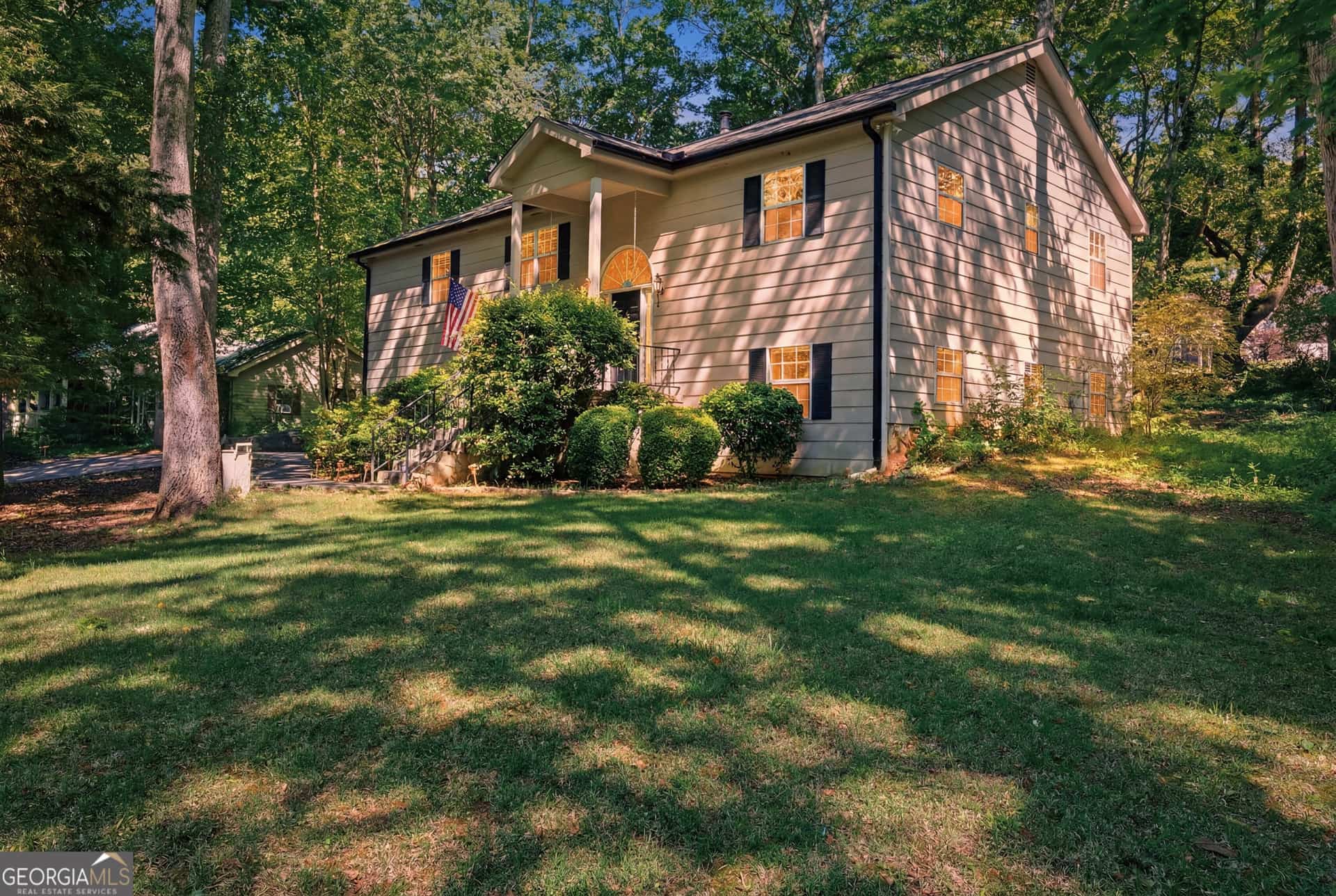Listing photo 3