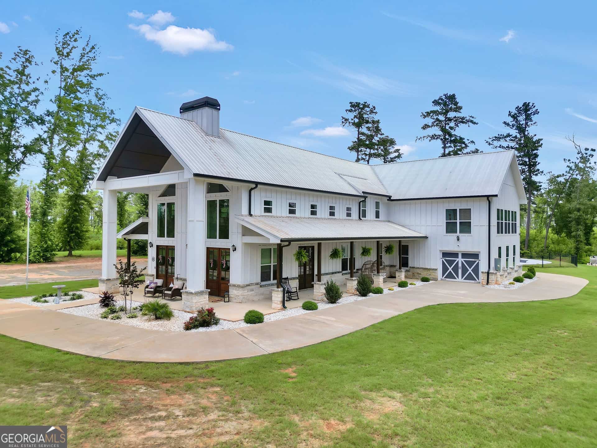 1384 Hopewell RD, Forsyth, GA 31029