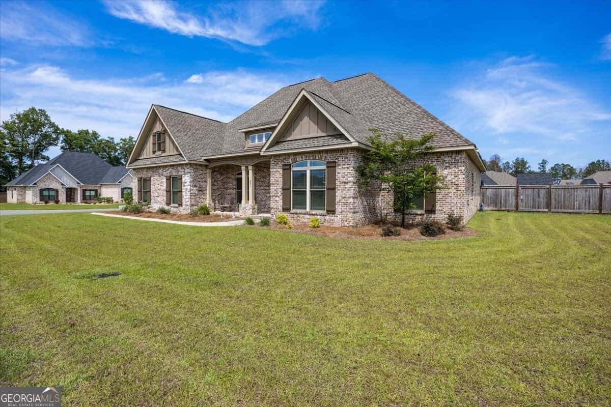 231 Flat Shoal DR, Bonaire, GA 31005
