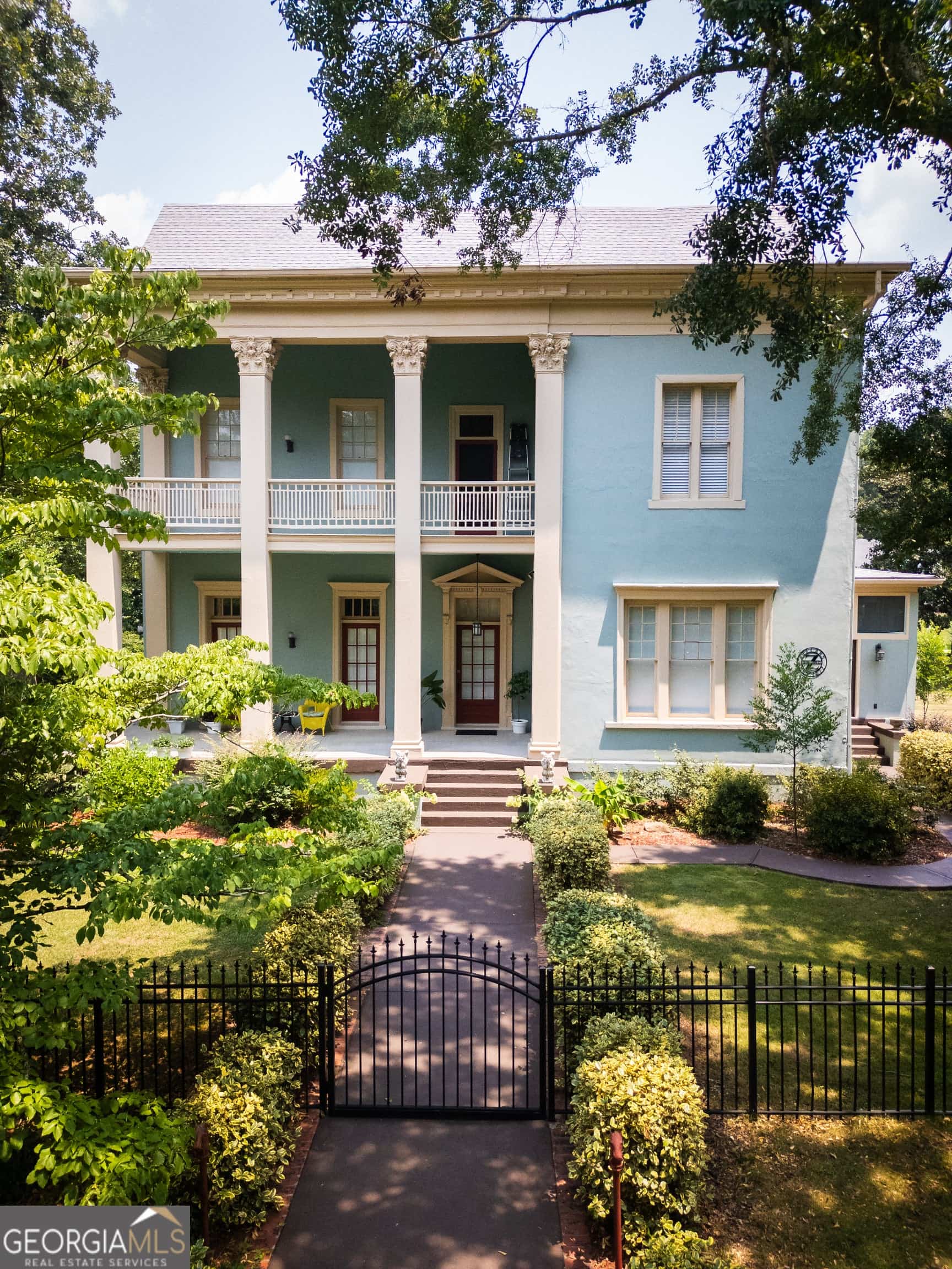 26 Magnolia ST, Grantville, GA 30220
