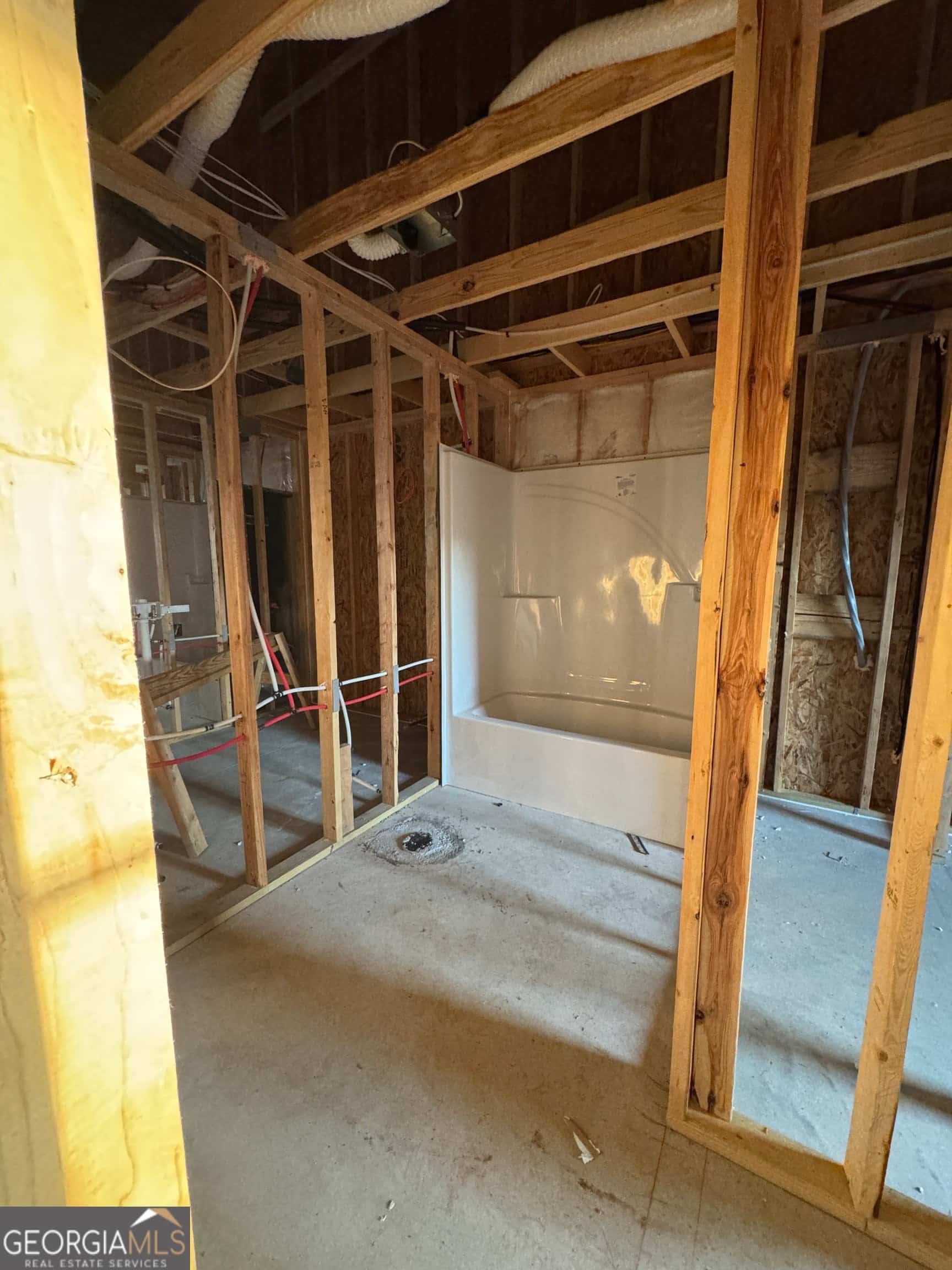 Listing photo 6