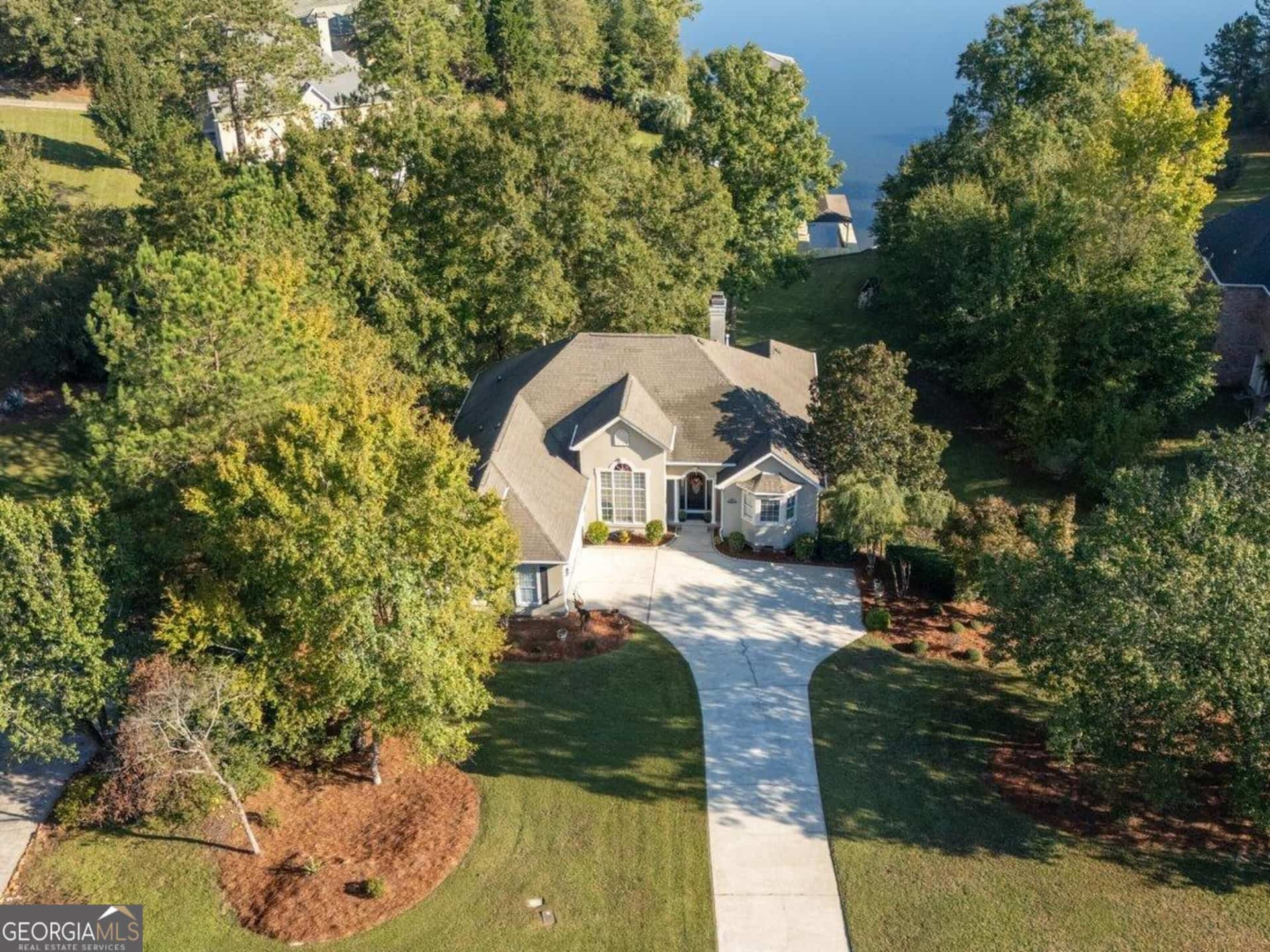 175 Waters Edge DR, Lizella, GA 31052