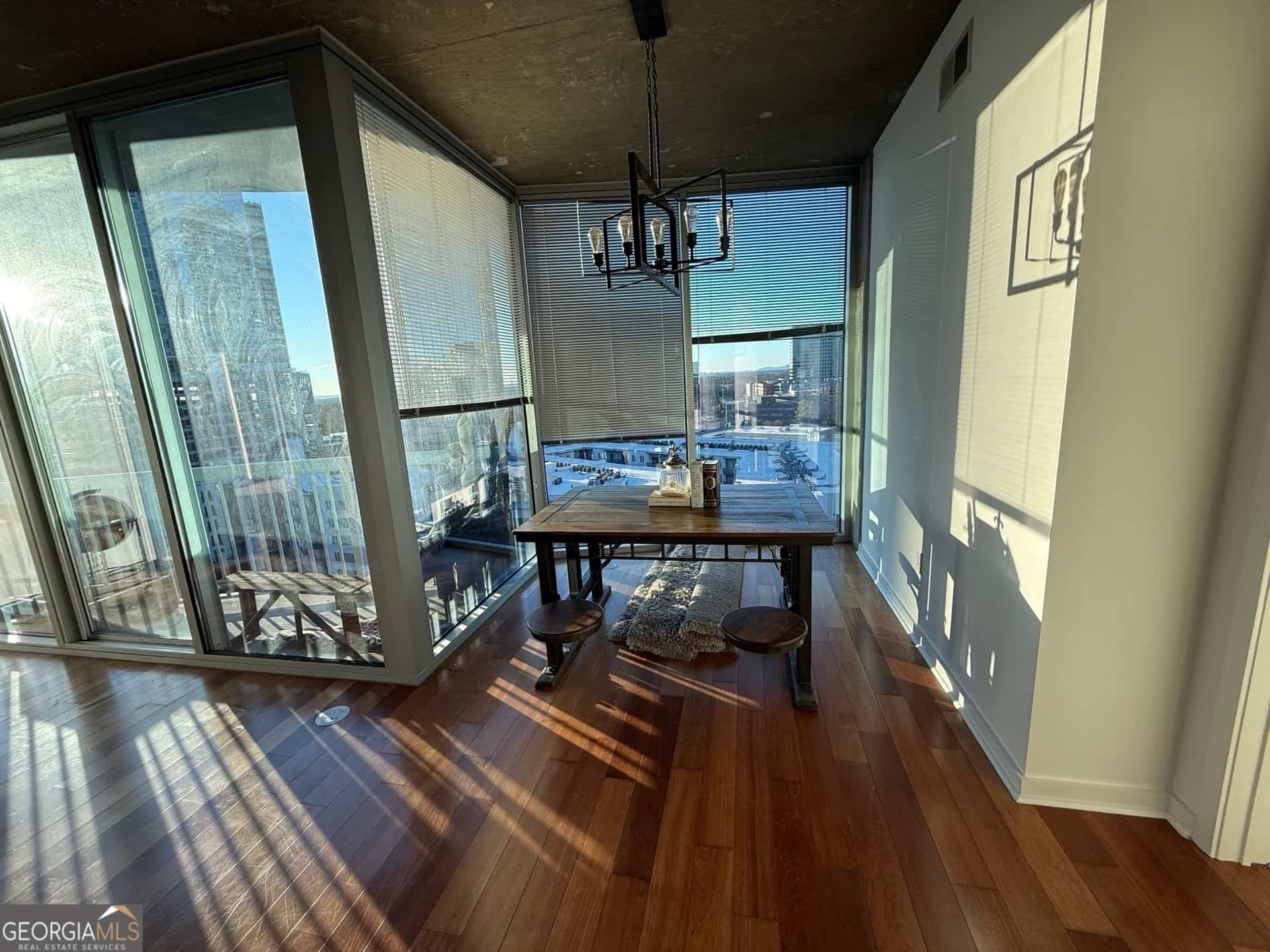 3324 PEACHTREE RD NE 1218 #1218, Atlanta, GA 30326