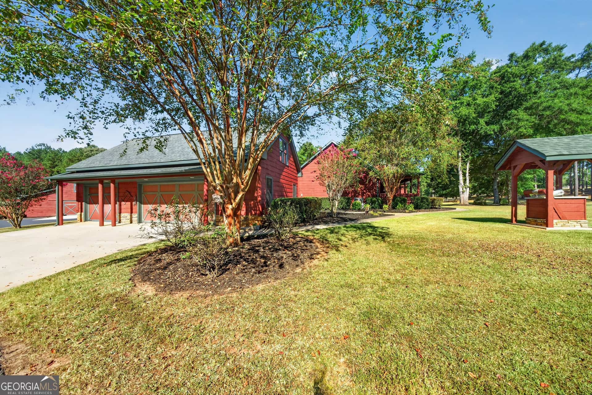 Listing photo 6
